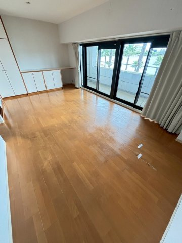 西宮香枦園ロジュマンの居間・リビング