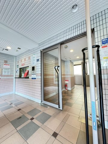 藤和シティホームズ灘のエントランス