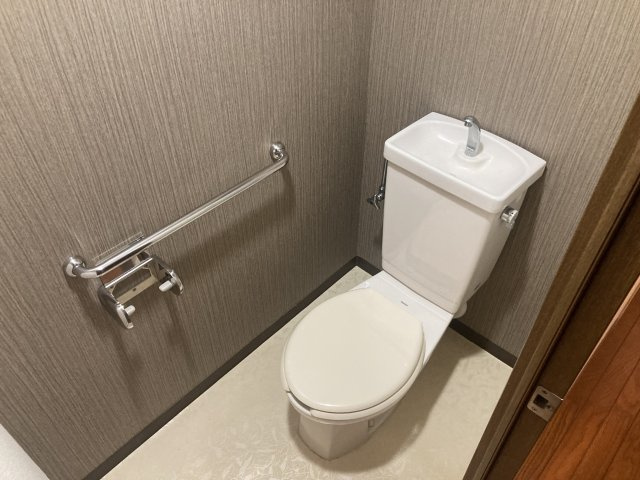 ベガ中上のトイレ|清潔感の有るトイレ