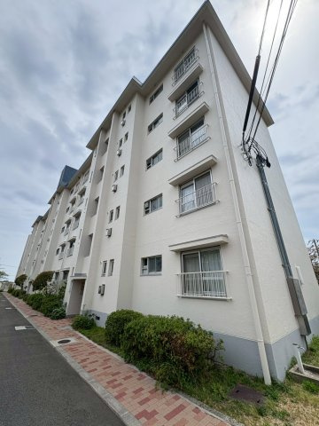 高倉台4団地15号棟