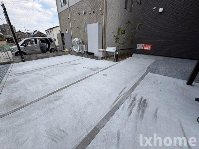 LINOメゾン蔵垣内の駐車場|駐車場に車を止められます