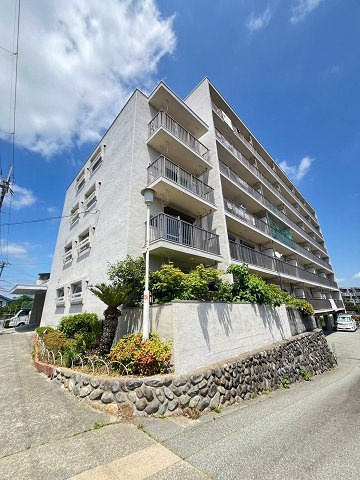 阪急仁川マンションの外観