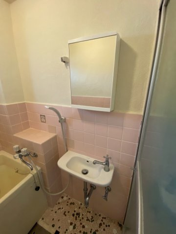 赤浦永沢ビルの洗面所