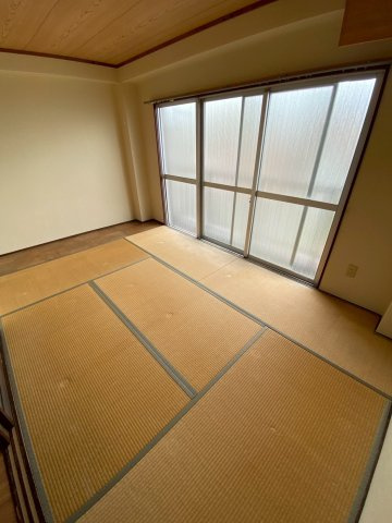 赤浦永沢ビルの和室