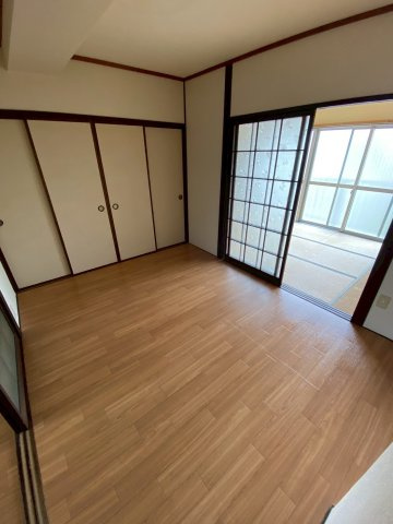 赤浦永沢ビルの居間・リビング