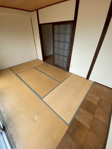 赤浦永沢ビルの寝室