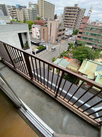 赤浦永沢ビルのバルコニー