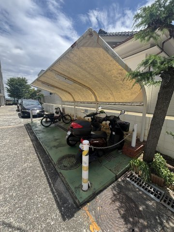 諏訪山スカイハイツの外観