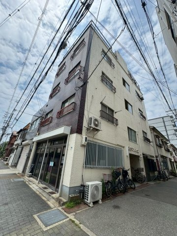 酒井マンションの外観