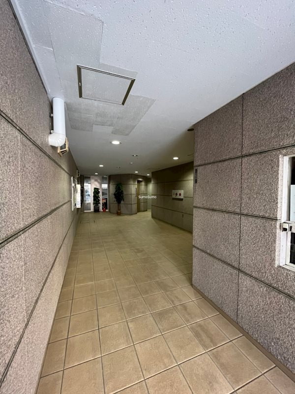 難波シティハイツのロビー