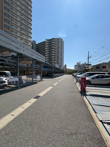 須磨コーストタワーの駐車場