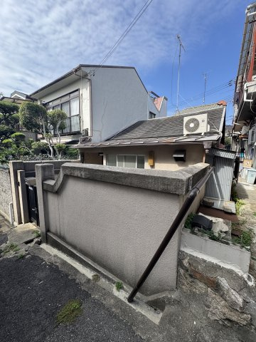 長田町貸家の外観