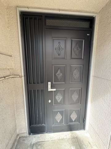 長田町貸家のエントランス
