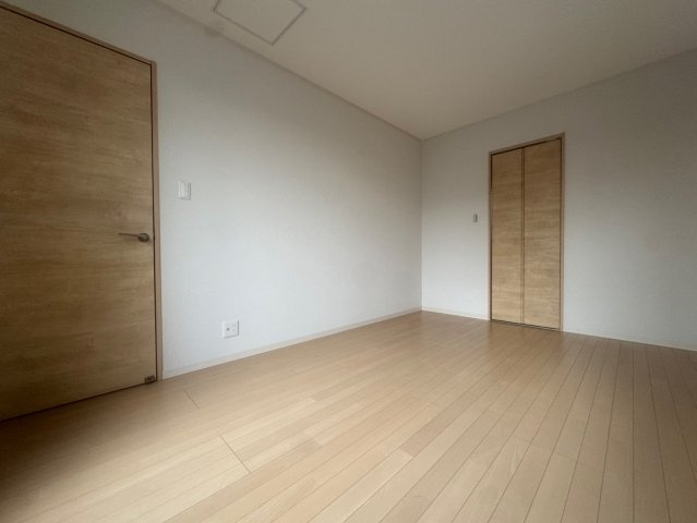 愛生町戸建の内装