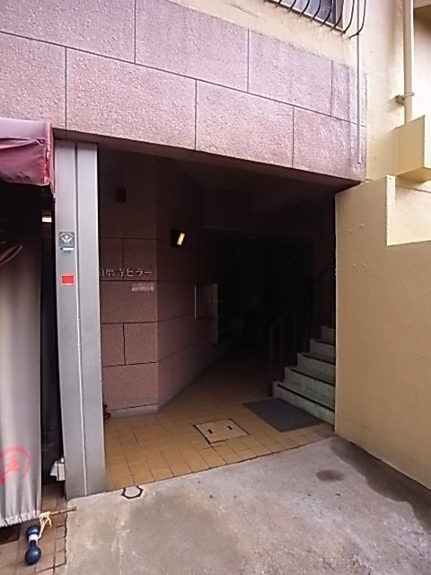 須磨寺ビラーのエントランス