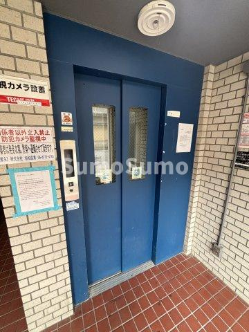 高津ゴールデンハイツのロビー|ロビーです