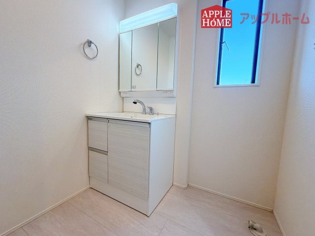 [新築住宅] さいたま市見沼区深作 11期 全6棟の独立洗面台