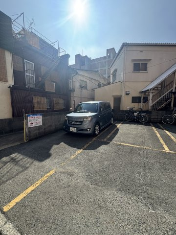 赤浦マンションの駐車場