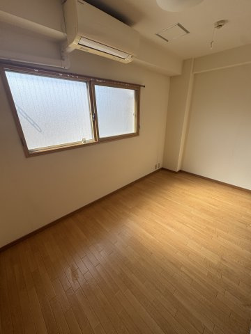 赤浦マンションの寝室
