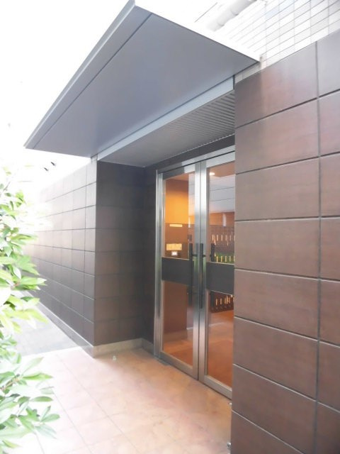 西宮北口プライマリーワンの外観