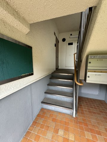 須磨一ノ谷グリーンハイツG棟のロビー