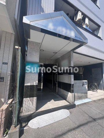 ル・パラ九条のエントランス