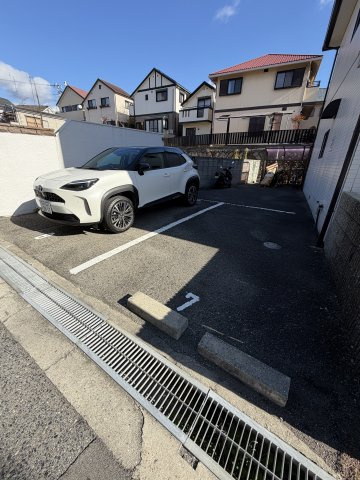 須磨天神ハイツの駐車場