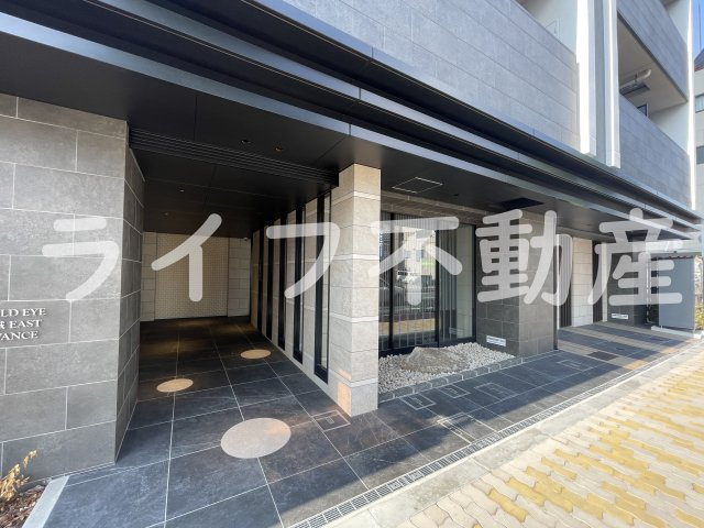 ワールドアイ大阪城EASTアドバンスのエントランス|落ち着いたエントランスです