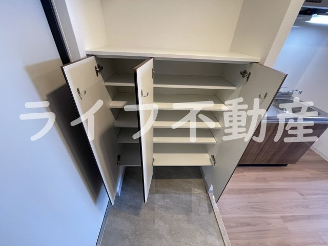 ワールドアイ大阪城EASTアドバンスの収納|専用の収納スペースです