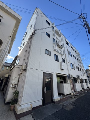 青木ビルの外観