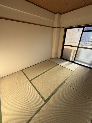 高取台ハイツの和室