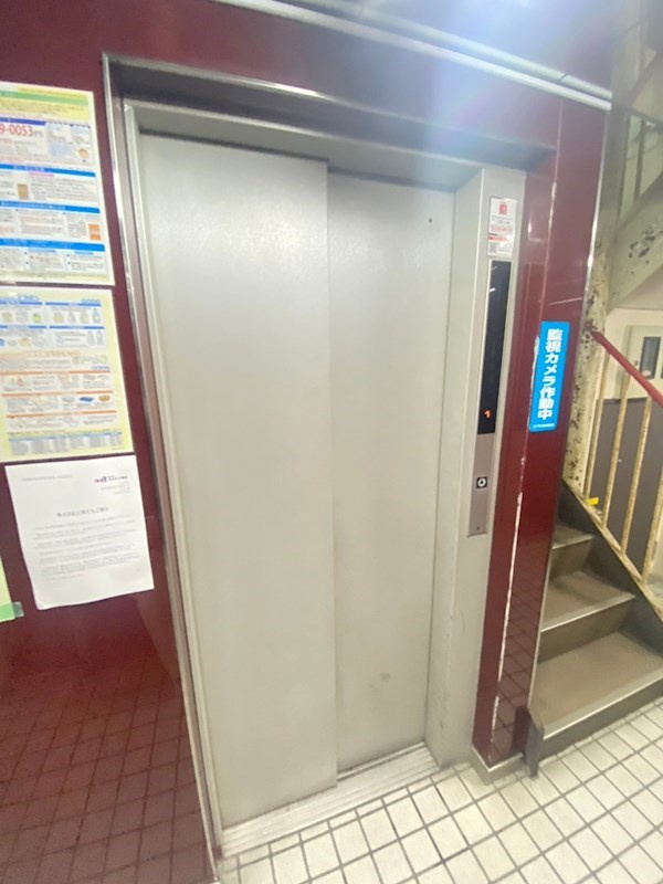 長堀橋ZENSHIN.BLDのロビー