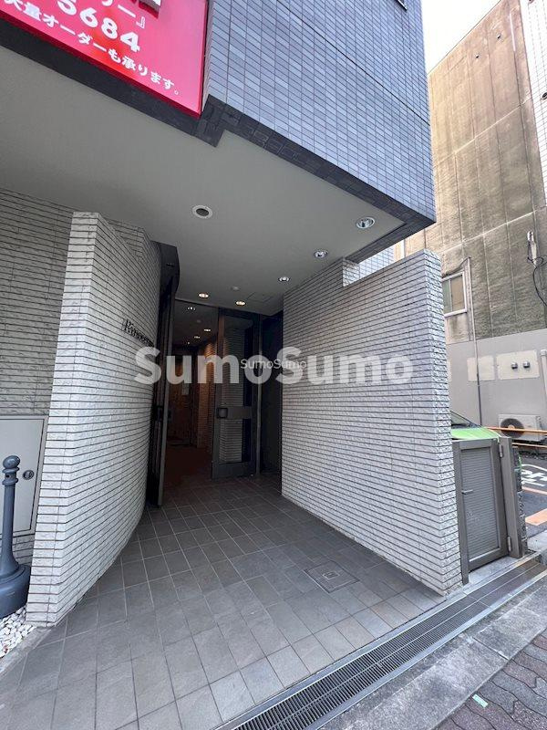 リノチェロンテ靭公園のエントランス|落ち着いたエントランスです