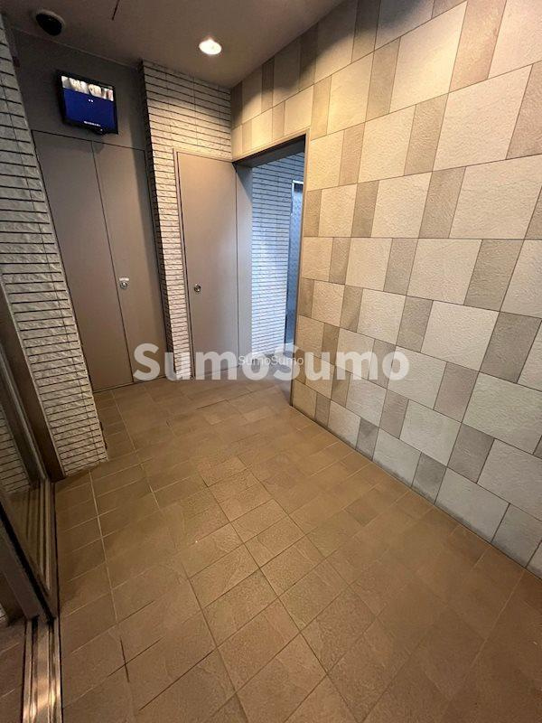 リノチェロンテ靭公園のロビー|建物の内部です