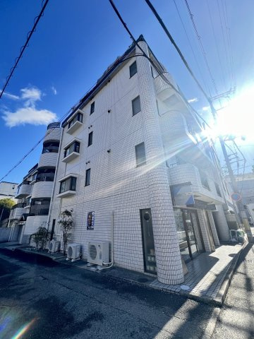 陽光プラザの外観