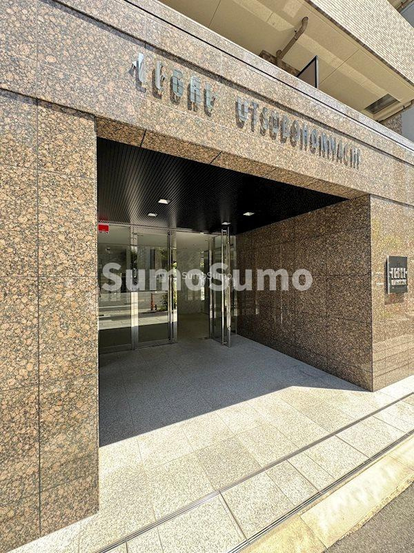 リーガル靱本町のエントランス|落ち着いたエントランスです
