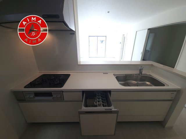 糟屋郡宇美町宇美中央1丁目第4-3棟（2号棟）のキッチン|キッチン。グリル・食器洗い乾燥機・浄水器も完備。