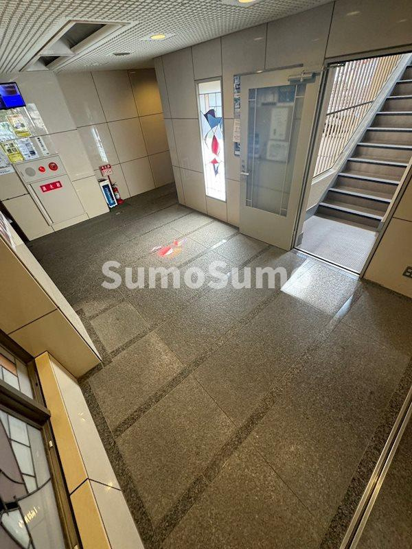 リヴィエール川西のロビー