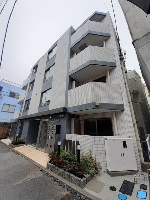 エム・サンリット白金の外観