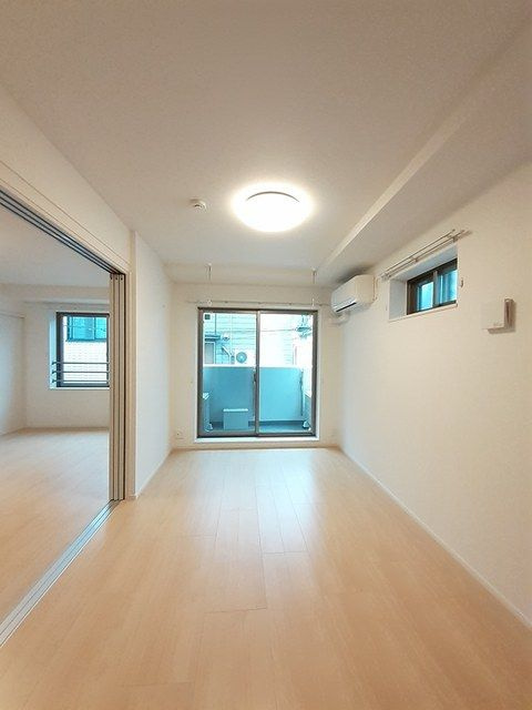 エム・サンリット白金の内装