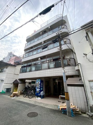 リオーラ神戸の外観