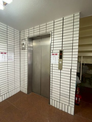 リオーラ神戸のロビー