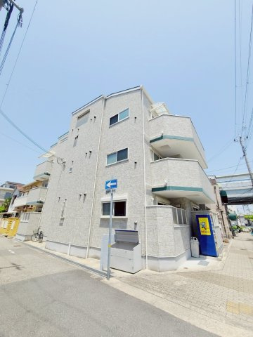 リアン鳴尾の外観