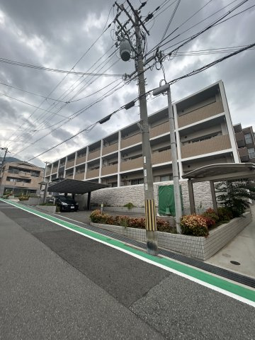 リブェール天城の駐車場