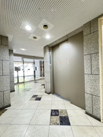 リアライズ高尾のロビー