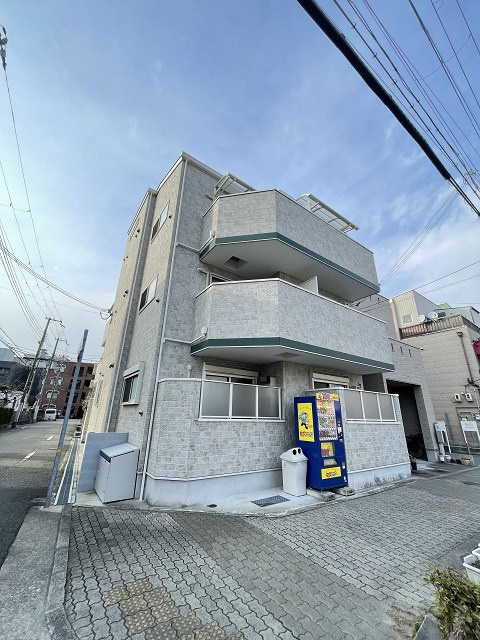 リアン鳴尾の外観