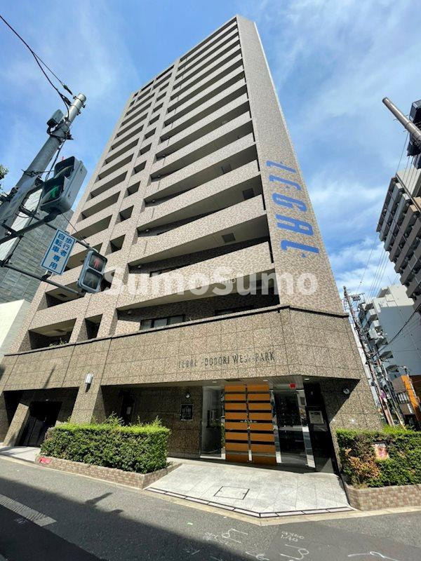 リーガル江戸堀ウエストパークの外観