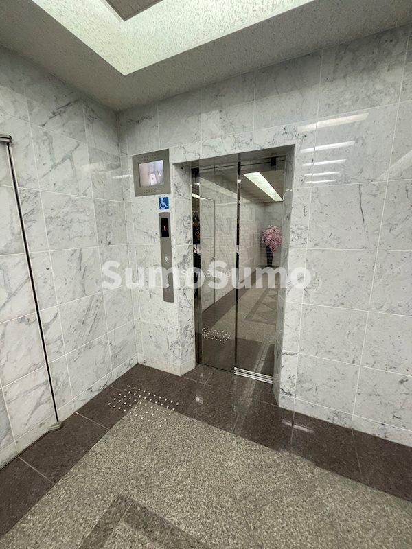 リーガル江戸堀ウエストパークの外観