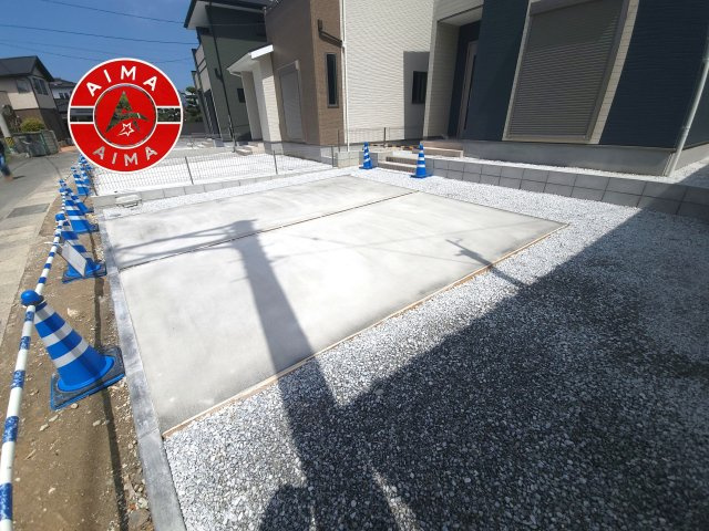 糟屋郡宇美町宇美中央1丁目第4-3棟（3号棟）の駐車場|広々した駐車場になります。3台並列駐車となります。