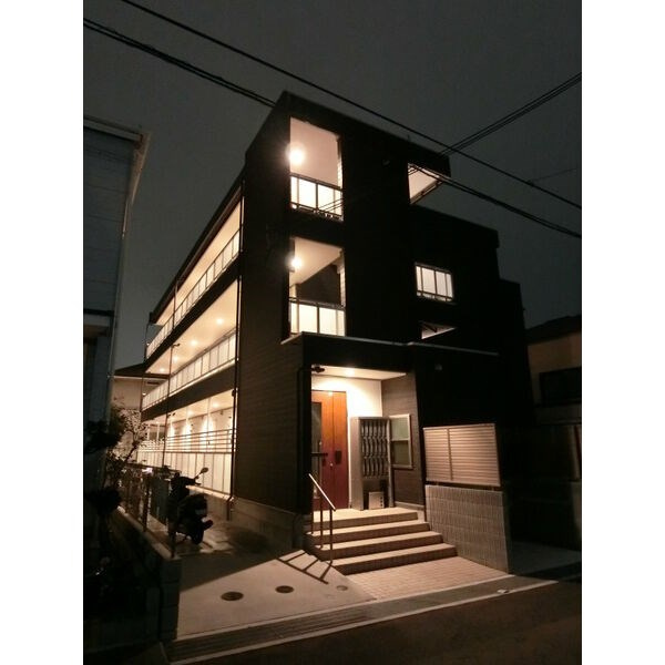 リブリ・クレール岡本の外観